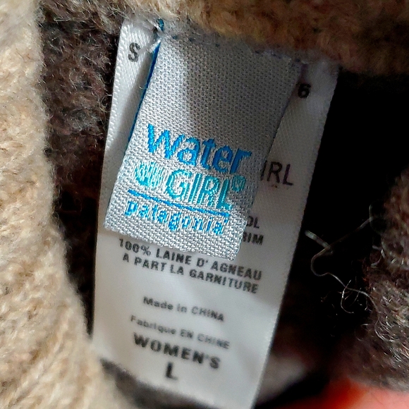 11) PATAGONIA Water Girl 100% Lambswool Sweater Sz. L
